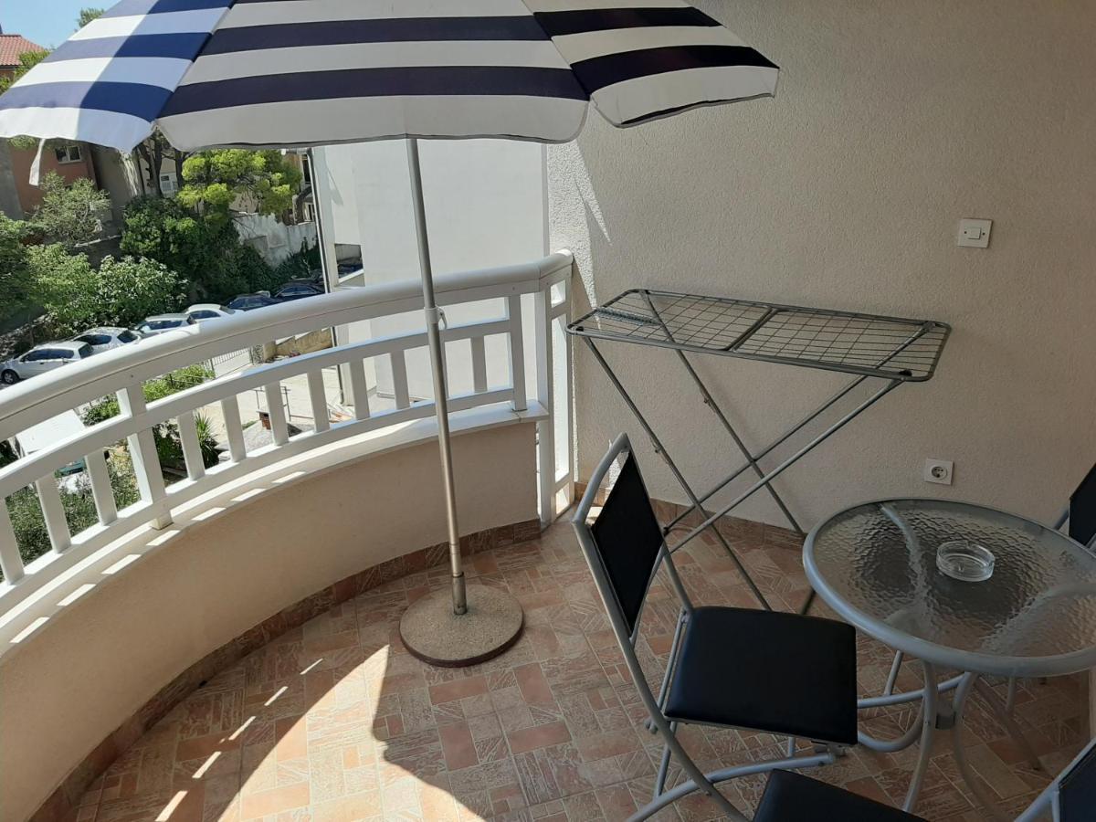 Apartments Kovac Makarska Eksteriør billede
