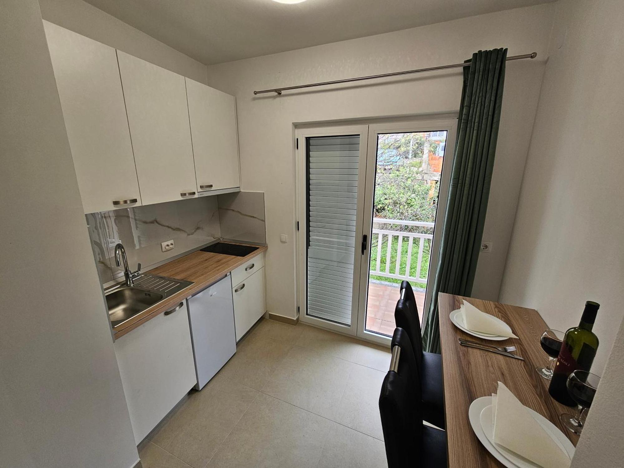Apartments Kovac Makarska Eksteriør billede